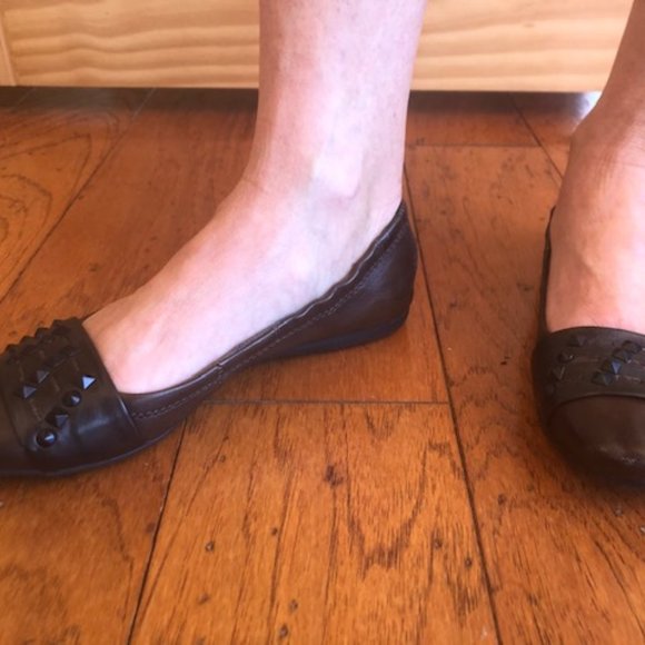 MJUS Italian Leather Flats - Picture 1 of 4